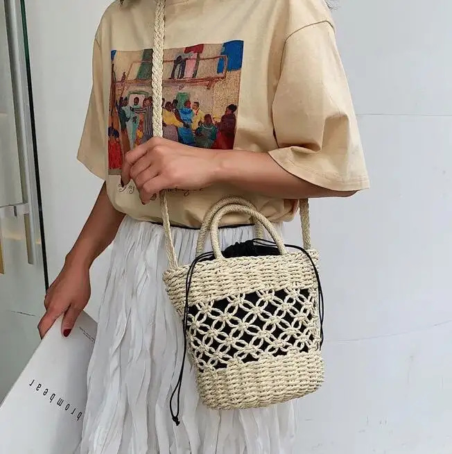 manufacturers hot sale fashion round rattan bag with long strap straw bag