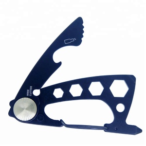 Llavero con mosquetón <span class=keywords><strong>de</strong></span> acero inoxidable para acampada, 7 en 1, multiherramientas EDC - Product Image 2