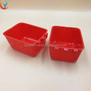 Bebedouro de Plástico para Pombos, Galinhas e Coelhos, Alimentador Suspenso com Ganchos, Mais Vendido - Product Image 1