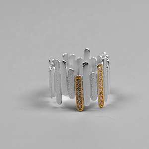Loto divertente all'ingrosso nuovo fatto a mano in zircone naturale stile minimalista linee parallele anello in <span class=keywords><strong>argento</strong></span> 925 Sterling alta gioielleria per le donne - Product Image 2