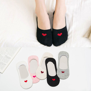 Nouveau chaud été mode belles chaussettes sauvages bouche peu profonde Silicone antidérapant femmes cadeau doux Stretch <span class=keywords><strong>chaussette</strong></span> <span class=keywords><strong>pantoufles</strong></span> livraison directe - Product Image 1