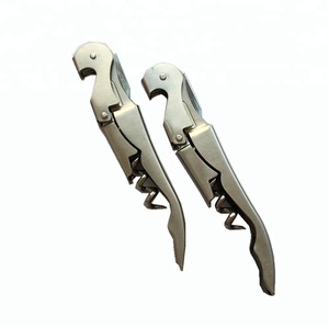 Abridores de vino de acero inoxidable portátiles OEM de alta calidad Sacacorchos multifunción Camareros Logotipo personalizado con estilo profesional - Product Image 4