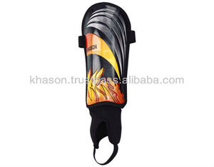 OEM DE ALTA CALIDAD PERSONALIZAR ESPINILLAS PLÁSTICO FÚTBOL ENTRENAMIENTO ESPINILLERAS DE FÚTBOL DE PLÁSTICO ESPINILLERÍA DE ALTA CALIDAD FÚTBOL DISEÑO PERSONALIZADO - Product Image 2