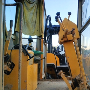 Máquina de construcción usada Komatsu GD511A Motoniveladora a la venta - Product Image 2