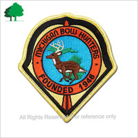Patch brodé thermocollant personnalisé OEM en sergé écologique pour vêtements et chapeaux