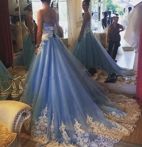 <span class=keywords><strong>Robe</strong></span> <span class=keywords><strong>de</strong></span> <span class=keywords><strong>mariée</strong></span> trapèze, sans manches, blanche et bleue, élégante, collection - Product Image 1