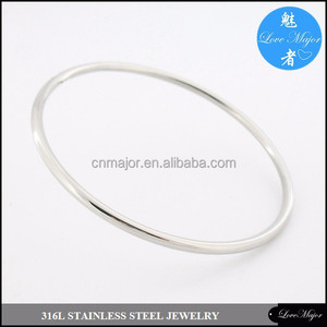 Classico braccialetto <span class=keywords><strong>rigido</strong></span> in acciaio inossidabile di gioielli di moda con diametro di 66 mm - Product Image 5