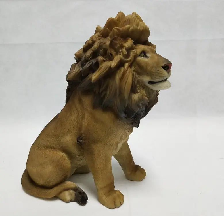 Lion Figurine Home Resin Statue , Polyresin Sitting Nature Lion Sculpture