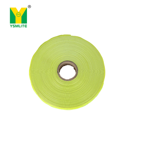 Nastro riflettente fluorescente in Pvc giallo ad alta luce per segnaletica stradale e nastro di sicurezza del riflettore - Product Image 2
