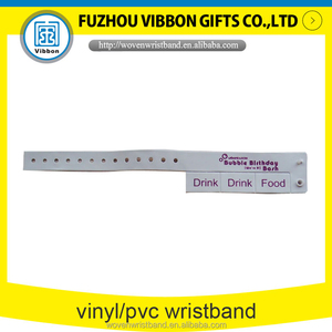 Personnalisé vinyle bracelets avec étiquettes <span class=keywords><strong>d</strong></span>'<span class=keywords><strong>identification</strong></span> made in China - Product Image 4