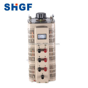 Régulateur <span class=keywords><strong>de</strong></span> <span class=keywords><strong>tension</strong></span> automatique triphasé AC industriel TSGC2-3KVA à enroulement en cuivre, 4 ampères, entrée 380V, 50/60Hz - Product Image 3
