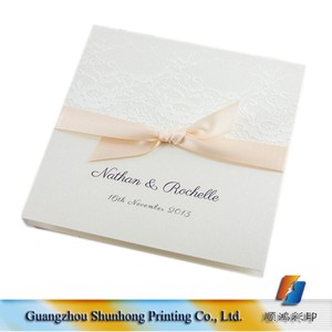 Venta caliente Barato de Encaje Personalizado Tarjetas de Invitación de Boda con <span class=keywords><strong>La</strong></span> Cinta de <span class=keywords><strong>La</strong></span> <span class=keywords><strong>Pajarita</strong></span> - Product Image 1