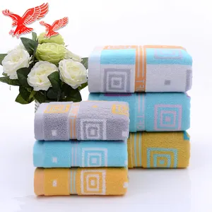 China Factory Wholesale Jacquard Soft Comfortable Yarn dyed 100% Cotton Bath Towel set