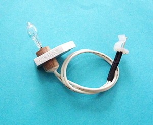 Bombilla Halógena para Analizador Bioquímico BRAVO 6v 10w de Italia - Product Image 2