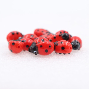 Figuritas de mariquita de cristal hechas a mano en miniatura, agujero perforado de 2mm, cuentas de escarabajo de dibujos animados rojos, abalorios de insectos con cuentas de mariquita de colores - Product Image 6