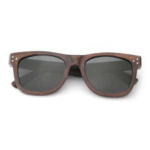 1.1mm <span class=keywords><strong>Pauli</strong></span> Lai lentille Dernière Mode Bois Lunettes De Soleil Avec Votre Logo - Product Image 1