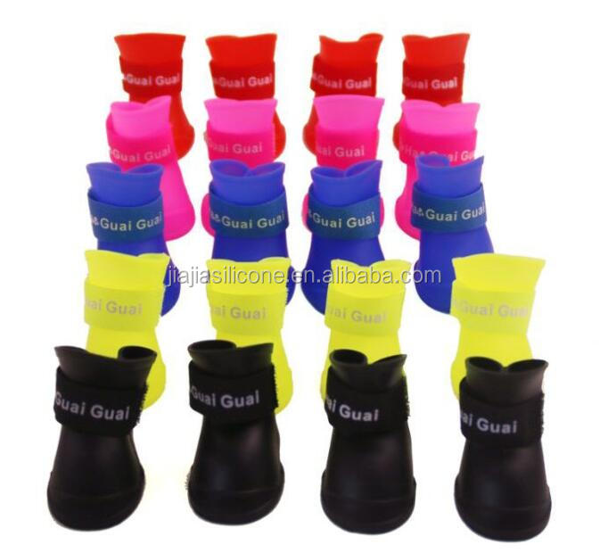 Pet products Собака обувь Для Дождя Дней Конфеты цвет Тедди Собака Antislip Водонепроницаемый собака Резиновая Дождь Обувь