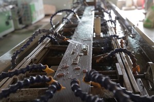 Chống Tia Cực Tím Dễ Lắp Ráp Giấy Chứng Nhận ISO Giấy Chứng Nhận <span class=keywords><strong>CE</strong></span> Hollow Nhựa Gỗ Composite <span class=keywords><strong>Decking</strong></span> Bên Ngoài <span class=keywords><strong>WPC</strong></span> Thiết Kế Sàn - Product Image 5