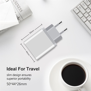 <span class=keywords><strong>Cargador</strong></span> de Viaje Universal de 5V 2.4A con 3 Puertos USB, Adaptador de Pared Portátil con Enchufe Europeo, <span class=keywords><strong>Cargador</strong></span> Inteligente para Teléfono Móvil, para <span class=keywords><strong>iPhone</strong></span> XS Max X, iPad, Tablet - Product Image 4