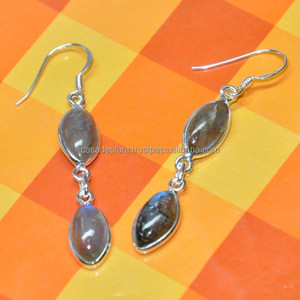 Cabochon Marquise Forme Labradorite Gemstone 925 Boucles d'oreilles en argent sterling Bijoux faits à la main - Product Image 3
