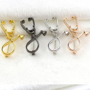 Spille a Forma di Stetoscopio in 4 Colori, Gioielli Medici alla Moda, Spilla Dorata, Distintivo a Forma di Stetoscopio per Infermieri, Medici, Studenti di Medicina, Idea Regalo - Product Image 2