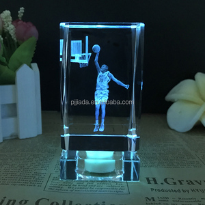 Figurine en cristal K9 Cube, star du basket-ball <span class=keywords><strong>NBA</strong></span> <span class=keywords><strong>Stephen</strong></span> <span class=keywords><strong>Curry</strong></span>, modèle en cristal, ornements, cadeau pour les fans, artisanat gravé au laser 3D - Product Image 5