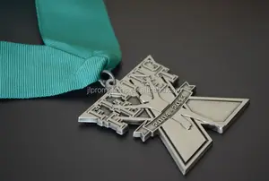 Custom medalla de morir golpeado sin color