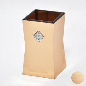 ที่ใส่แปรงสีฟันสุขภัณฑ์สีขาวทรงหอคอย101สำหรับตกแต่งทำจากพลาสติกมีเพชร - Product Image 6