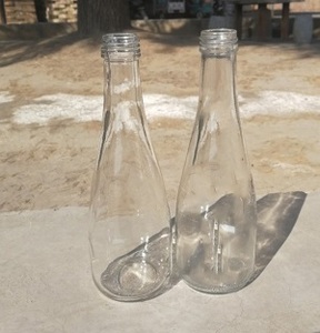 Bouteille en verre d'eau minérale française <span class=keywords><strong>Evian</strong></span> de haute qualité pour boissons, 350 ml, 500 ml, 750 ml - Product Image 3
