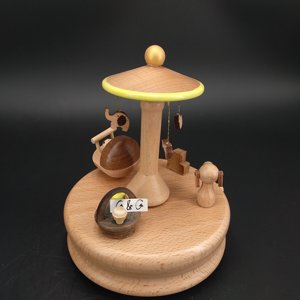 Carillon Carousel in legno giocattolo in movimento musicale in legno per bambini adorabili - Product Image 2