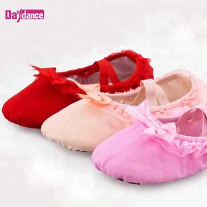 <span class=keywords><strong>Zapatillas</strong></span> <span class=keywords><strong>de</strong></span> baile <span class=keywords><strong>de</strong></span> encaje para niñas pequeñas, zapatos <span class=keywords><strong>de</strong></span> <span class=keywords><strong>Ballet</strong></span> suaves - Product Image 2