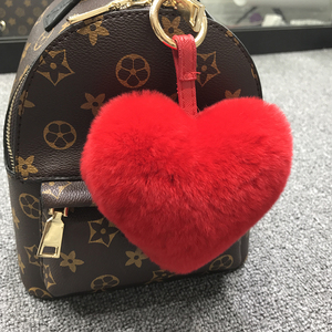 <span class=keywords><strong>Lapin</strong></span> Peluche Faux Fourrure Coeur Boule Coloré Coeur amour <span class=keywords><strong>Porte</strong></span>-clés Boule de Fourrure 10cm Coeur Forme <span class=keywords><strong>Pompon</strong></span> <span class=keywords><strong>Porte</strong></span>-clés - Product Image 5