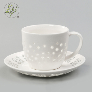 <span class=keywords><strong>Petit</strong></span> Blanc <span class=keywords><strong>Creux</strong></span> Porcelaine Espresso Tasses À Café Et Soucoupe Ensemble - Product Image 2