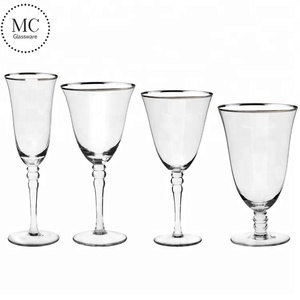 Gobelets en or soufflé à la main Verre à <span class=keywords><strong>vin</strong></span> clair pour dégustation <span class=keywords><strong>de</strong></span> <span class=keywords><strong>vin</strong></span> rouge Mariage, Anniversaire Verre à <span class=keywords><strong>vin</strong></span> personnalisé avec LOGO - Product Image 2