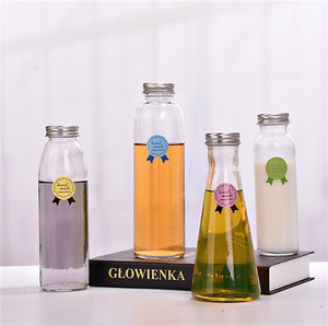 Botella de Vidrio para Café/Té con Leche de 300ml/350ml con Corcho - Product Image 6