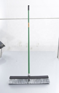 Scopa Industriale Grande da 24 Pollici in Plastica Rigida con Manico Lungo in Ferro, Spazzola per Pavimenti - Product Image 2