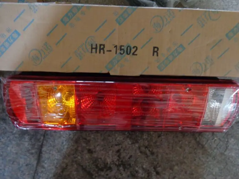 FOTON AUMAN tail lamp 1325836500001/2, FOTON AUMAN rear combination lamp