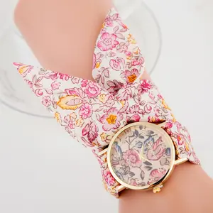 Reloj de pulsera geneva con flores, correa de tela