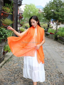 Viscosa Verano de la Señora <span class=keywords><strong>Elegante</strong></span> de <span class=keywords><strong>Un</strong></span> Solo Color al por mayor Chales Largos Mujer Bufanda de La Playa - Product Image 2