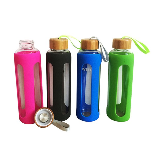 Hot Selling Promotional Water Bottle Christmas Gift Leakproof BPA Free Portable Reusable 550ML Borosilicate Glass Water Bottle