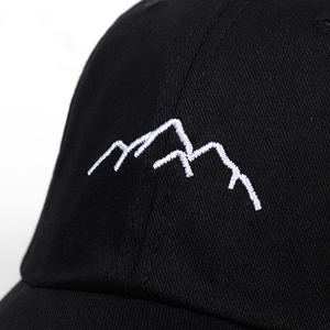 Gorras de Béisbol Bordadas con Diseño de Cadena de Montañas, Gorras Ajustables con Cierre a Presión, Gorras de Moda Estilo Dad Hat - Product Image 3