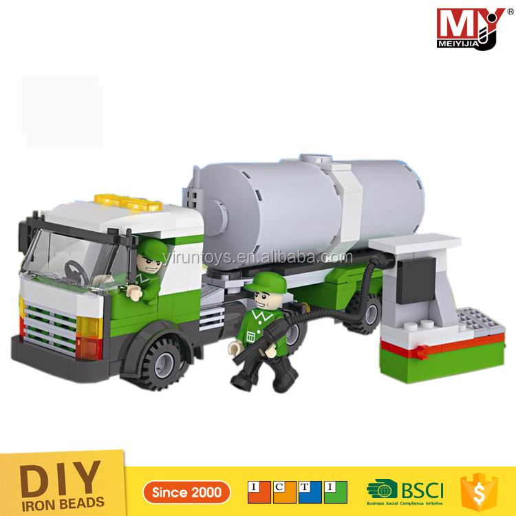 JM032407best продажи товаров 2018 в США строительные блоки город серии масляный бак грузовика сборки пластиковый блок