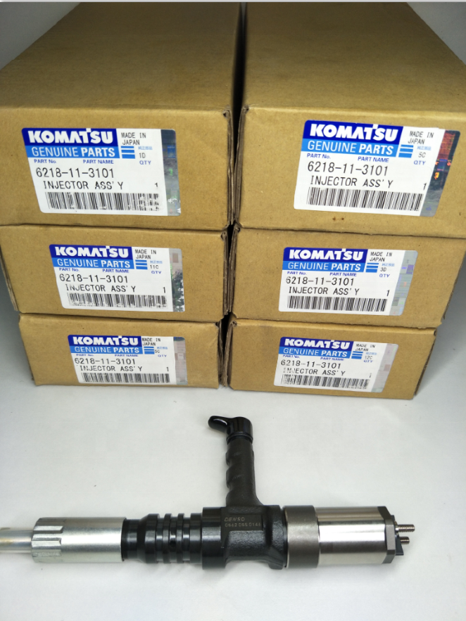 common rail injector 6218-11-3101 6218-11-3100  095000-0560 095000-0562 diesel fuel injector for Komatsu PC600-8