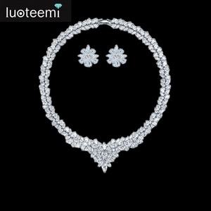 LUOTEEMI Brand New Wholesale Hot Sale Women A AA Zircon Big Heavy Pendant Clear CZ Bridal Luxury Wedding Jewelry Sets