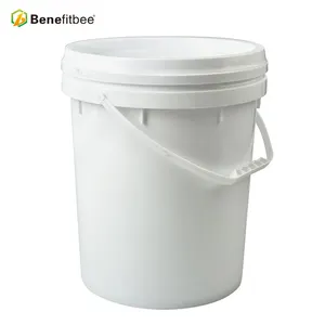 Hot-selling Plastic Bee Tank White Honey Barrel Beekeeping Pail - Product Image 1