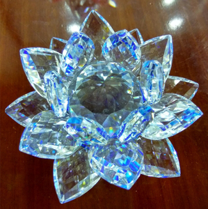 Fiore di Loto in Cristallo di Quarzo Blu <span class=keywords><strong>Pietre</strong></span> Naturali <span class=keywords><strong>e</strong></span> <span class=keywords><strong>Minerali</strong></span> Cristalli Feng Shui Fiori per Casa <span class=keywords><strong>e</strong></span> Souvenir di Nozze - Product Image 3