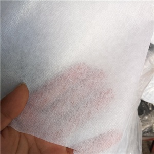Tissu non tissé POUR <span class=keywords><strong>ANIMAUX</strong></span> DE COMPAGNIE double face <span class=keywords><strong>thermocollant</strong></span> polyester doublure non-tissé interligne tissu collé - Product Image 3