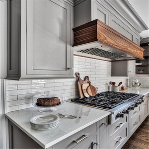 Mobili da Cucina in Legno Stile Americano Vermont, Design Classico, Armadietti Grigi Personalizzati - Product Image 3