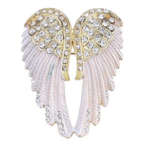 Personalizado moda Metal aleación diamante diamantes <span class=keywords><strong>de</strong></span> imitación cristal pluma guardián Ángel ala solapa Pin broches joyería - Product Image 4