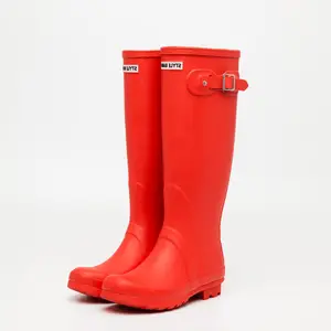 Modestil kniehohe rote Gummi Gummistiefel Frauen Regens tiefel